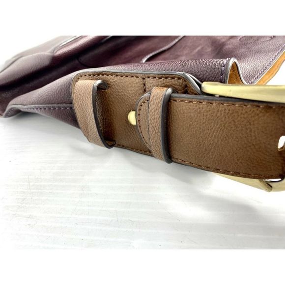 Burgundy Leather HandBag Purse With Adjustable Buckle Strap Pocket Magnet Clasp0 - Picture 4 of 7